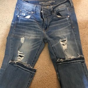 American Eagle cropped jeans